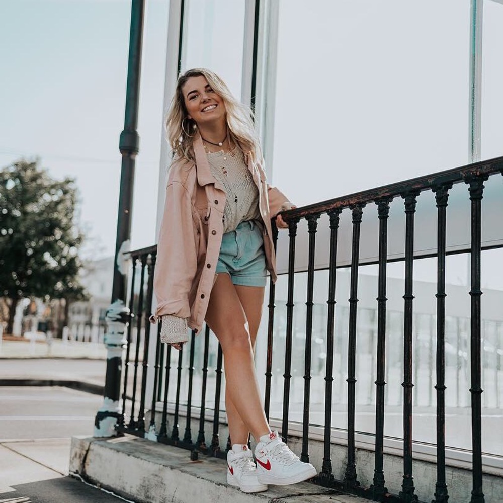 Meet your Posher, Kayla